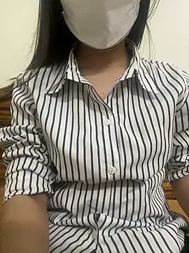 Tuongvy05 online show from March 11, 2025, 6:00 am