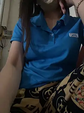 Tuongvy05 online show from March 7, 2026, 7:05 am