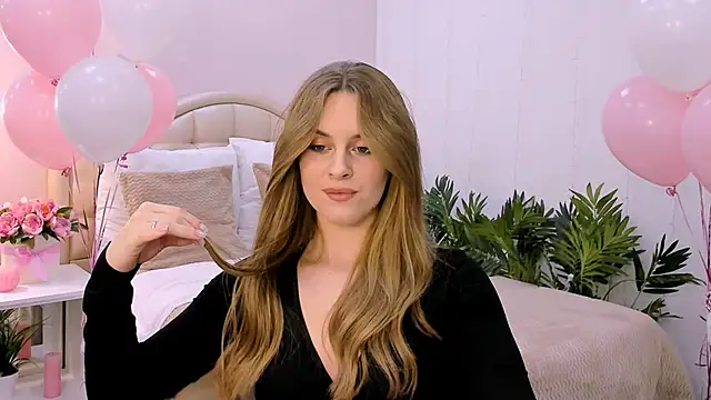 RozzitaBedberry online show from January 28, 2025, 12:22 pm