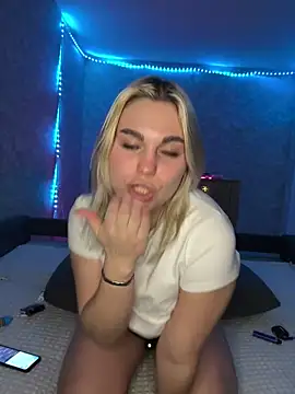 Evaaa Babiesss online show from December 26, 2024, 6:12 pm