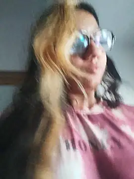 blvckbabyweed07 online show from April 1, 2026, 11:33 am