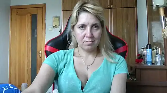 IrinaB1 online show from March 12, 2025, 10:37 am