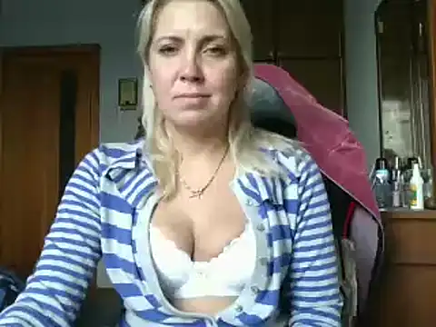 IrinaB1 online show from October 5, 2025, 5:50 am