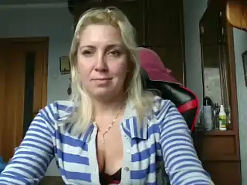 IrinaB1 online show from October 9, 2025, 7:28 am