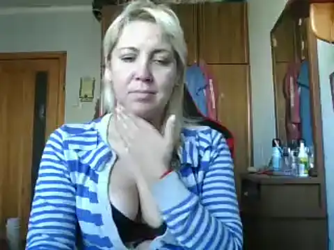 IrinaB1 online show from October 26, 2025, 6:08 am