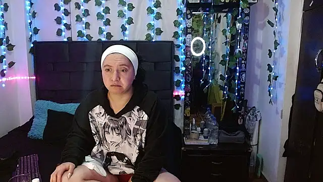 the lesbian game online show from September 12, 2025, 2:44 am