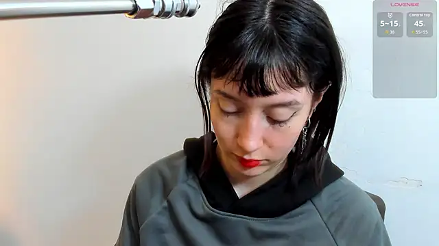 lizzy davis 1 online show from November 16, 2025, 4:07 am