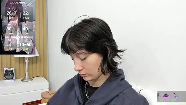 lizzy davis 1 online show from December 3, 2025, 3:58 am