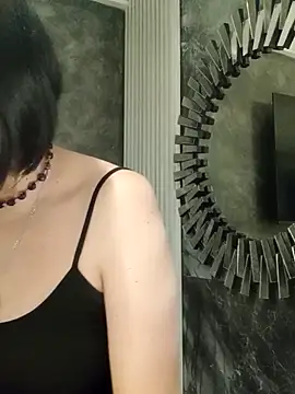 IsisBlake online show from February 28, 2025, 2:31 pm