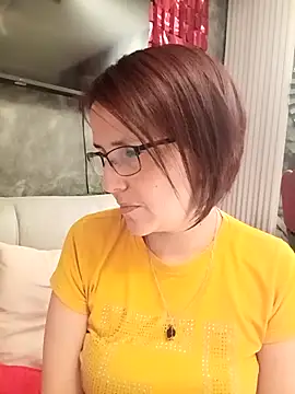 IsisBlake online show from December 18, 2025, 4:46 pm