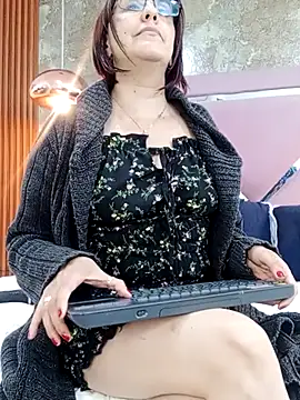 IsisBlake online show from January 18, 2026, 12:42 pm