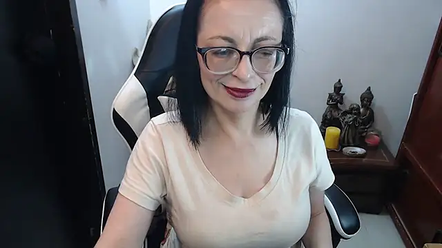 AnasstaciaEvans online show from April 1, 2026, 2:12 am