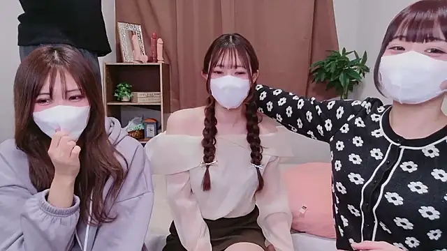 Mia--meow online show from January 17, 2026, 2:00 pm