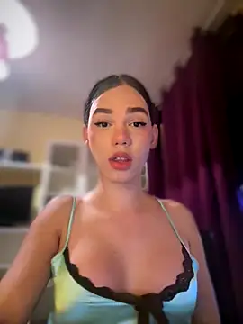 Carlita cute online show from October 8, 2025, 10:35 am