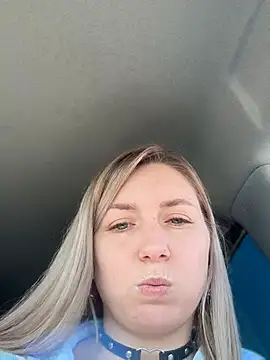 Crazy-Rosa online show from February 22, 2025, 5:44 am