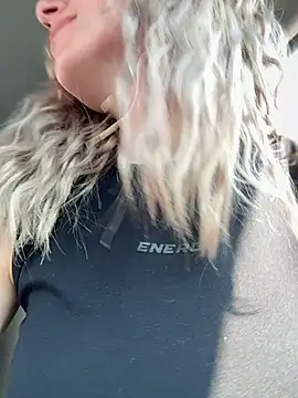 Crazy-Rosa online show from March 16, 2025, 9:27 am