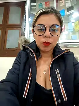 Cata Office-12 online show from December 18, 2024, 9:08 pm