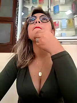 Cata Office-12 online show from December 19, 2024, 8:55 pm