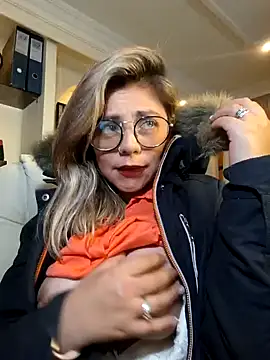 Cata Office-12 online show from December 26, 2024, 5:51 pm