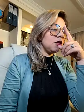 Cata Office-12 online show from December 27, 2024, 4:21 pm