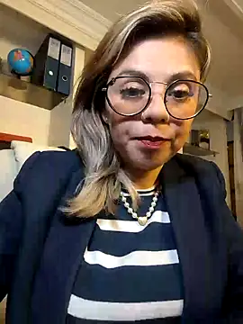 Cata Office-12 online show from January 3, 2025, 8:11 pm