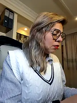 Cata Office-12 online show from January 7, 2025, 7:17 pm