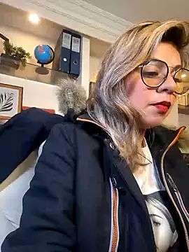 Cata Office-12 online show from January 8, 2025, 7:56 pm