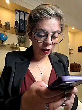 Cata Office-12 online show from February 20, 2025, 2:35 pm