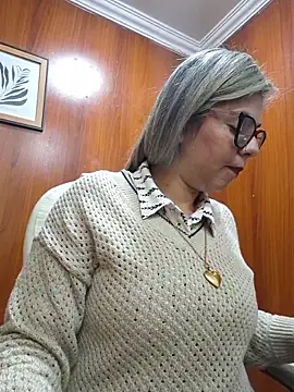 Cata Office-12 online show from September 25, 2025, 3:38 pm