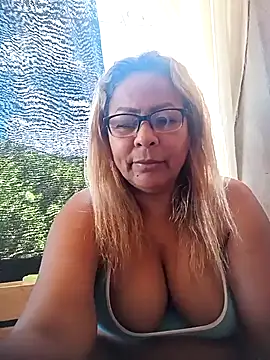 Afroditabichota online show from September 21, 2025, 6:20 pm