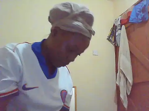 EBONYVANILLA02 online show from November 20, 2025, 8:19 pm