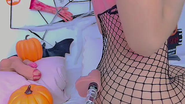 LinayAndValenMVP online show from October 15, 2025, 1:11 pm