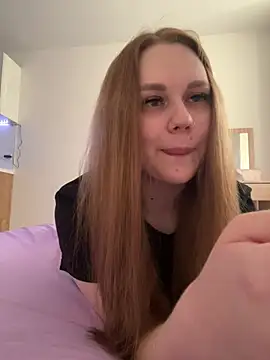 Snapshot of Marylallka5 chatting on July 31, 2026, 10:03 am Marylallka5 online show from July 31, 2026, 10:03 am