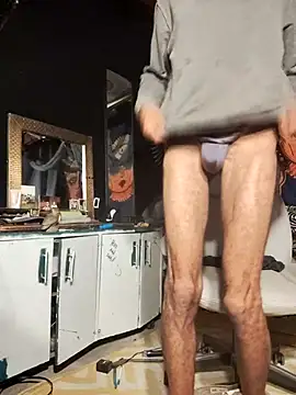 Gillygilly76 online show from November 8, 2025, 2:01 am