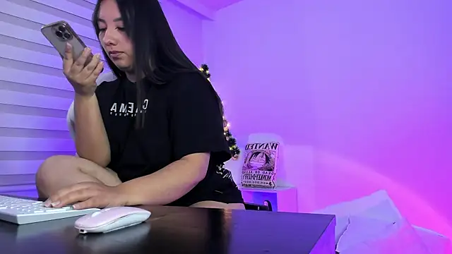 Gaby Miller22 online show from December 11, 2024, 12:12 am