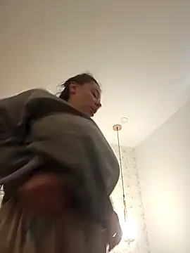 valery mora online show from January 16, 2025, 1:14 pm