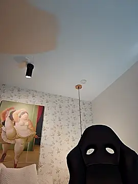 valery mora online show from February 7, 2025, 4:35 pm