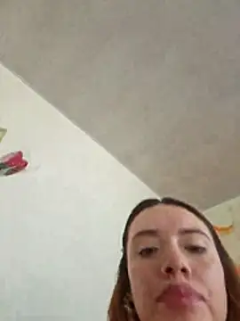 valery mora online show from November 12, 2025, 3:56 pm