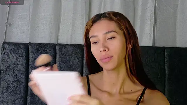 Snapshot of Iamkarlaa_doll chatting on October 6, 2025, 11:29 am Iamkarlaa doll online show from October 6, 2025, 11:29 am