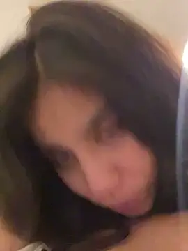 Cuteandhornyy online show from March 13, 2025, 4:38 am