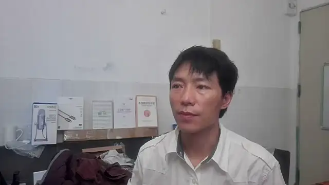 Snapshot of xhqds chatting on June 16, 2026, 6:05 am xhqds online show from June 16, 2026, 6:05 am
