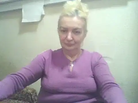 Snapshot of Meri798 chatting on April 28, 2026, 6:13 pm Meri798 online show from April 28, 2026, 6:13 pm