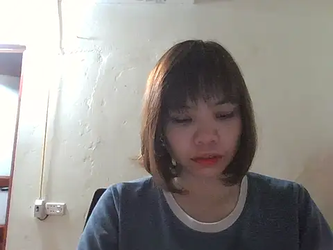 Angela-Eira online show from October 6, 2025, 9:01 pm