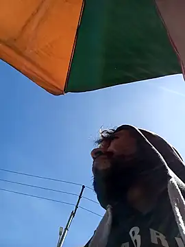 weedmanhot28 online show from February 1, 2025, 3:18 pm