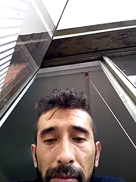 weedmanhot28 online show from February 1, 2025, 8:05 pm