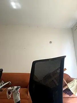 Dahian XXX online show from November 23, 2025, 5:35 pm