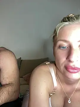 belle98 online show from February 26, 2025, 8:22 pm