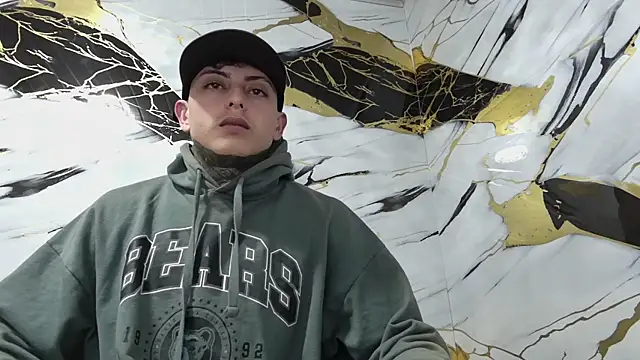 Kevin22 222 online show from January 10, 2025, 5:37 am