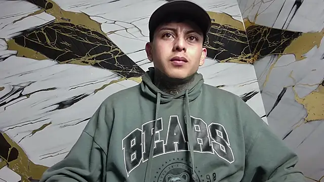 Kevin22 222 online show from January 14, 2025, 2:50 am