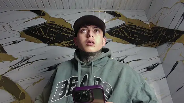 Kevin22 222 online show from January 24, 2025, 3:11 am